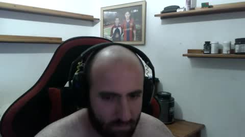 Snapshot of morenoch19 chatting on 09-21-25, 01:18 alejo online show from 09-21-25, 01:18