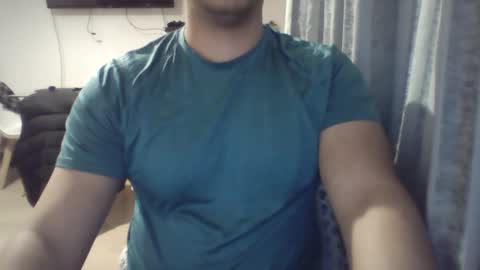 Snapshot of morenolatin19 chatting on 03-05-25, 06:01 Jos Luis online show from 03-05-25, 06:01