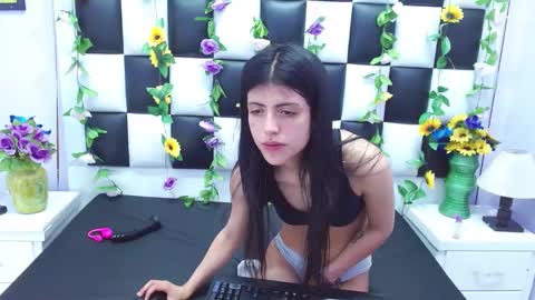morganasmit_ online show from 02-06-25, 03:09