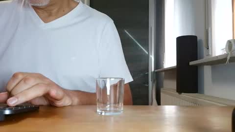 Snapshot of morris_01 chatting on 10-16-25, 10:27 Morris online show from 10-16-25, 10:27