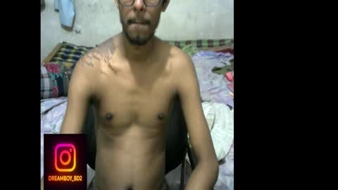 Snapshot of moso999 chatting on 11-09-25, 05:44 moso999 online show from 11-09-25, 05:44