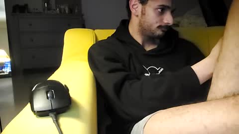 Snapshot of moss127 chatting on 12-29-24, 12:09 twennysevv27 online show from 12-29-24, 12:09