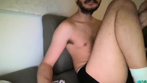 Snapshot of moss127 chatting on 01-26-25, 02:35 twennysevv27 online show from 01-26-25, 02:35