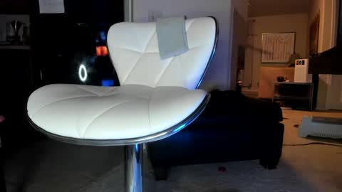 MOSSIMO KNIGHT online show from 01-31-25, 02:58