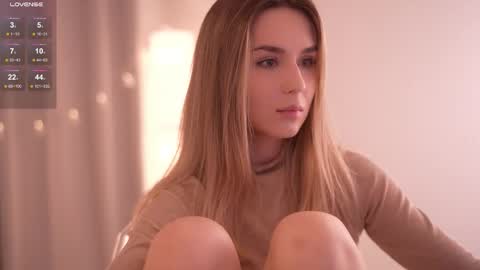 Snapshot of motherlode_ chatting on 11-09-25, 04:05 MIRA online show from 11-09-25, 04:05