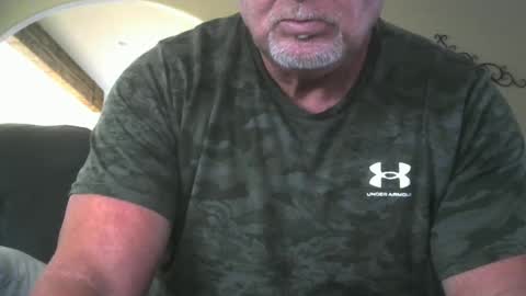 motorguy08 online show from 09-11-25, 02:39