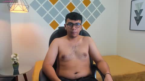 Mou Fly online show from 10-09-25, 11:41