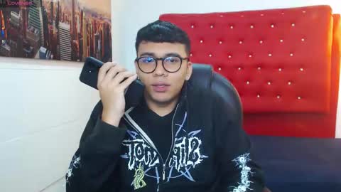 Mou Fly online show from 11-10-25, 12:59