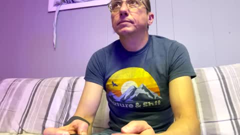 Snapshot of mouser212 chatting on 12-04-24, 09:35 Mouse online show from 12-04-24, 09:35