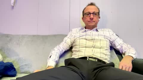 Snapshot of mouser212 chatting on 12-14-24, 04:31 Mouse online show from 12-14-24, 04:31