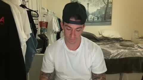 movedto305 online show from 11-02-25, 03:09