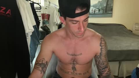 movedto305 online show from 11-02-25, 05:15