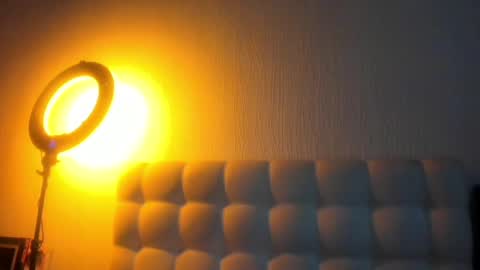 Snapshot of moviestar_ chatting on 02-18-25, 06:37 Eva online show from 02-18-25, 06:37