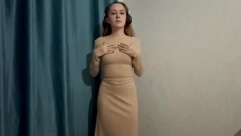 Snapshot of mozelleberendt chatting on 11-29-25, 04:21 Jenny online show from 11-29-25, 04:21