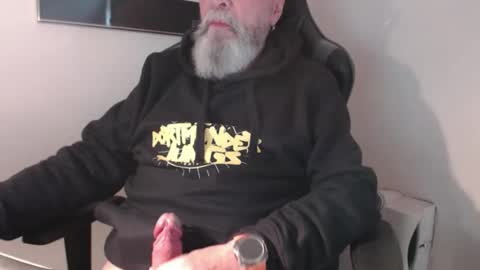 mr_boombastic2021 online show from 10-25-25, 10:01