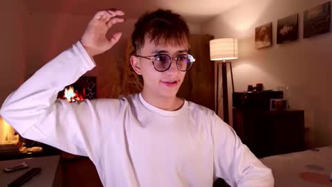 Snapshot of mr_evan1 chatting on 11-01-25, 04:09 Mr Evans online show from 11-01-25, 04:09