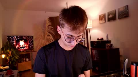 Snapshot of mr_evan1 chatting on 11-02-25, 02:30 Mr Evans online show from 11-02-25, 02:30