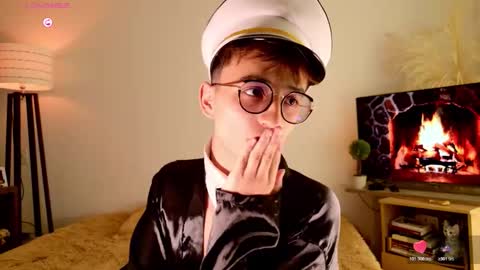 Snapshot of mr_evan1 chatting on 11-08-25, 04:07 Mr Evans online show from 11-08-25, 04:07