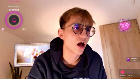 Snapshot of mr_evan1 chatting on 11-18-25, 06:01 Mr Evans online show from 11-18-25, 06:01