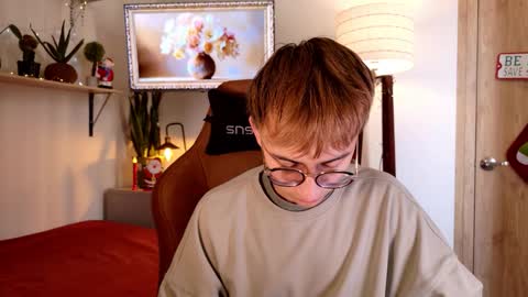 Snapshot of mr_evan1 chatting on 11-30-25, 04:33 Mr Evans online show from 11-30-25, 04:33