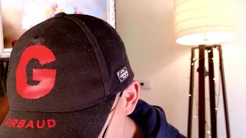 Snapshot of mr_evan1 chatting on 12-01-25, 04:12 Mr Evans online show from 12-01-25, 04:12