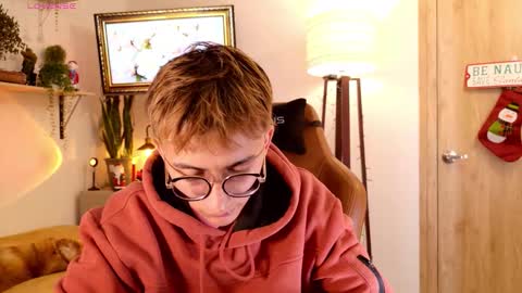 Mr Evans online show from 12-19-25, 05:53