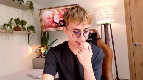 Mr Evans online show from 01-06-26, 03:38