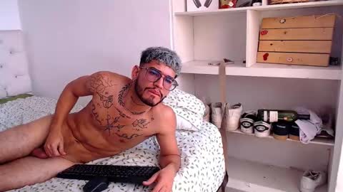 mr_jordan2310 online show from 02-20-25, 03:52
