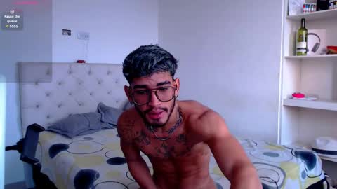 mr_jordan2310 online show from 03-11-25, 12:17