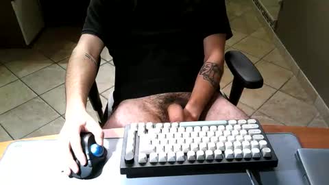 Snapshot of mr_kaa chatting on 11-21-25, 05:44 mr_kaa online show from 11-21-25, 05:44