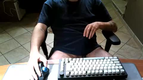 Snapshot of mr_kaa chatting on 12-13-25, 08:47 mr_kaa online show from 12-13-25, 08:47