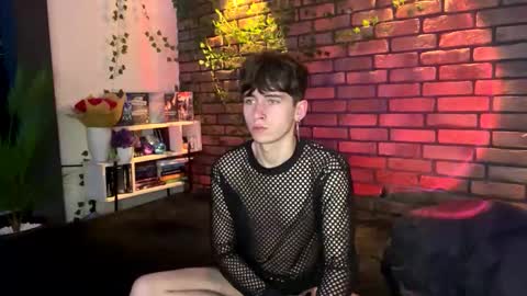 Kris online show from 01-31-25, 07:07