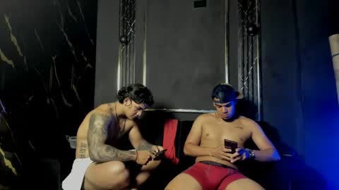 mr_maximo online show from 11-16-25, 01:00