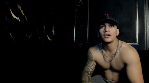 mr_maximo online show from 11-28-25, 02:58