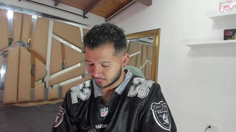 MIKEE online show from 01-04-25, 03:07