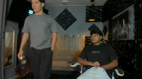 Snapshot of mr_mois chatting on 04-04-26, 06:11 mr_mois online show from 04-04-26, 06:11