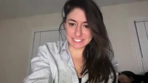 Mr  Mrs Glitter online show from 02-15-26, 08:24