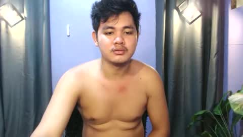 mr_olivercummerx online show from 10-22-25, 04:02