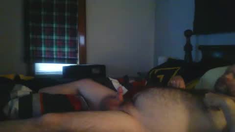 Snapshot of mr_solo69_ chatting on 10-19-25, 04:40 mr_solo69_ online show from 10-19-25, 04:40