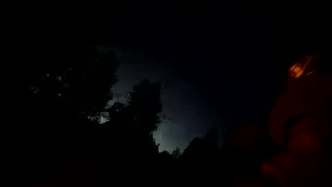 Snapshot of mr_valdor chatting on 02-08-26, 01:42 Valdor online show from 02-08-26, 01:42