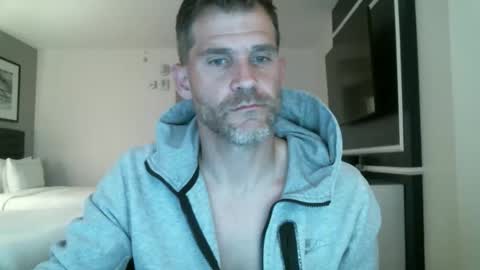 Snapshot of mrasstastix chatting on 10-18-25, 10:10 MrAsstastix online show from 10-18-25, 10:10
