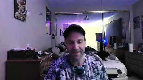 Snapshot of mrbones53 chatting on 12-19-25, 05:36 mrbones53 online show from 12-19-25, 05:36