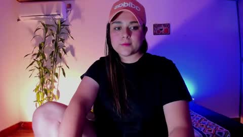 Laura online show from 12-19-24, 06:34