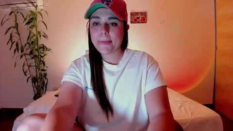 Laura online show from 01-10-25, 02:57