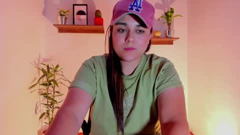 Laura online show from 01-22-25, 07:46