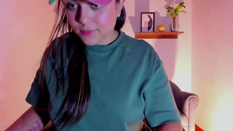 Laura online show from 01-24-25, 07:19