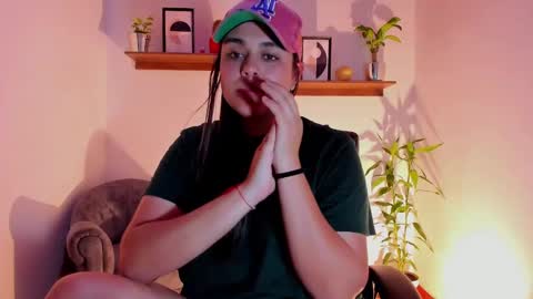 Laura online show from 01-28-25, 02:11