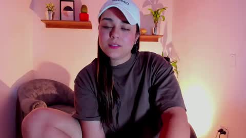 Laura online show from 02-14-25, 04:58