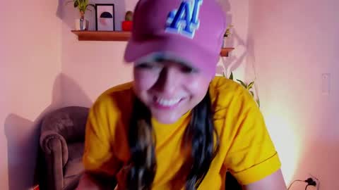 Laura online show from 02-18-25, 03:31