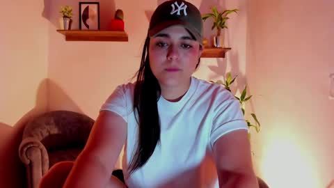 Laura online show from 03-11-25, 06:53